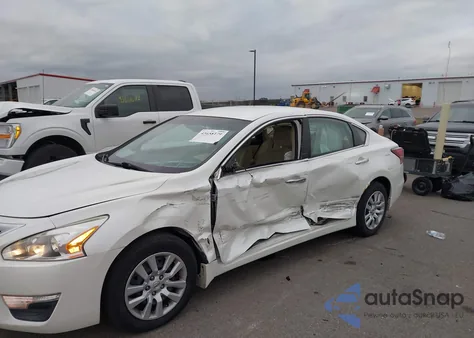 2014 Nissan Altima 2.5 S z USA, uszkodzony, nr VIN 1N4AL3AP4EN200002